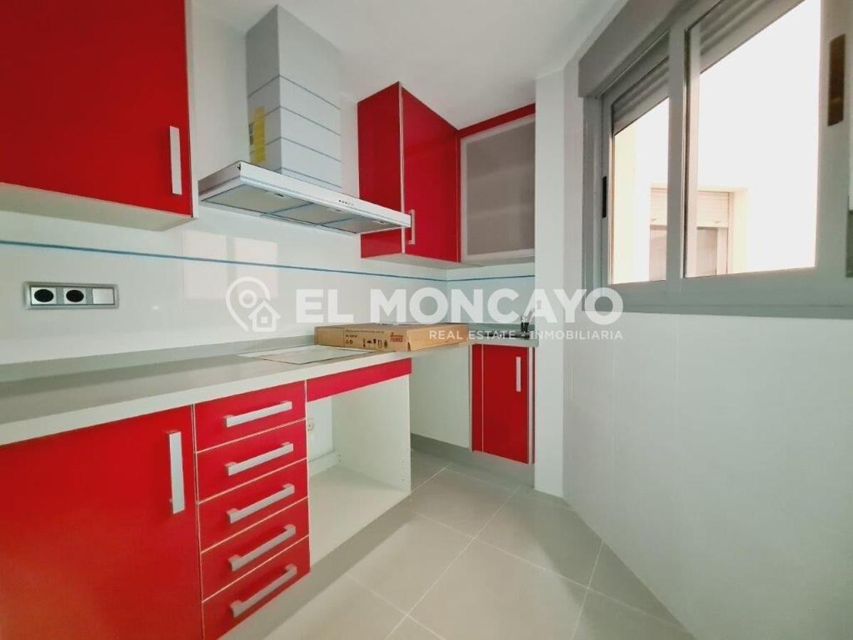 Apartment à Torrevieja, Alicante, Espagne 2 chambres, 68 m2 No. 183802