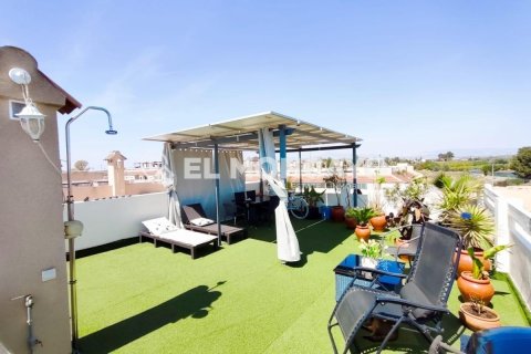 Bungalow en venta en Orihuela, Alicante, España 3 dormitorios, 68 m2 No. 183800 - foto 2