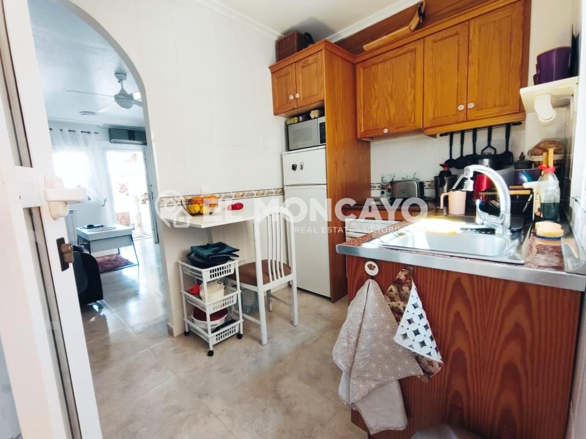 Bungalow à Orihuela, Alicante, Espagne 3 chambres, 68 m2 No. 183800