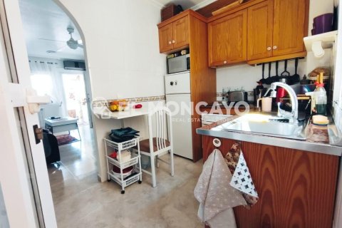 Bungalow en venta en Orihuela, Alicante, España 3 dormitorios, 68 m2 No. 183800 - foto 11
