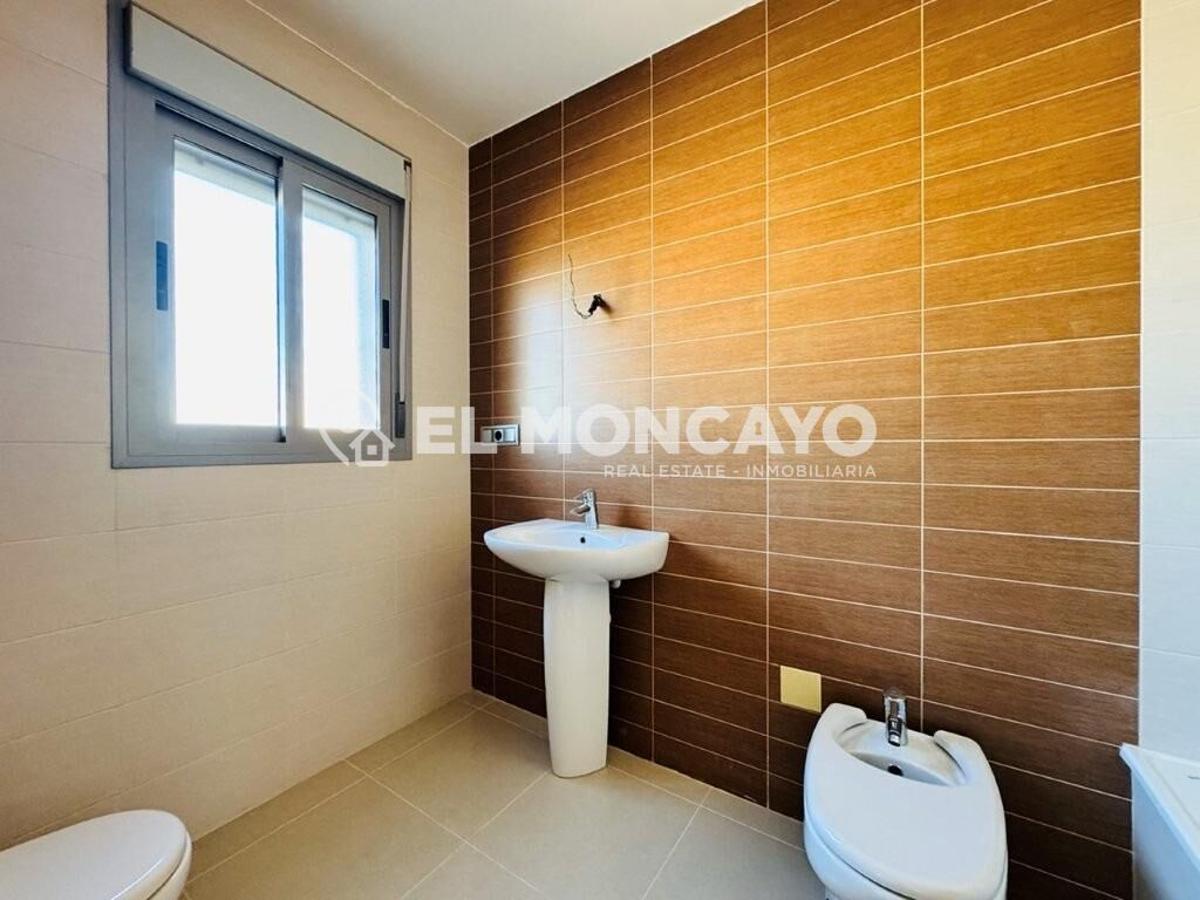 Apartamento en Torrevieja, Alicante, España 3 dormitorios, 90 m2 No. 183803