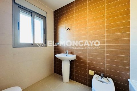 Apartamento en venta en Torrevieja, Alicante, España 3 dormitorios, 90 m2 No. 183803 - foto 10
