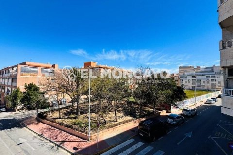 Apartamento en venta en Torrevieja, Alicante, España 3 dormitorios, 90 m2 No. 183803 - foto 17