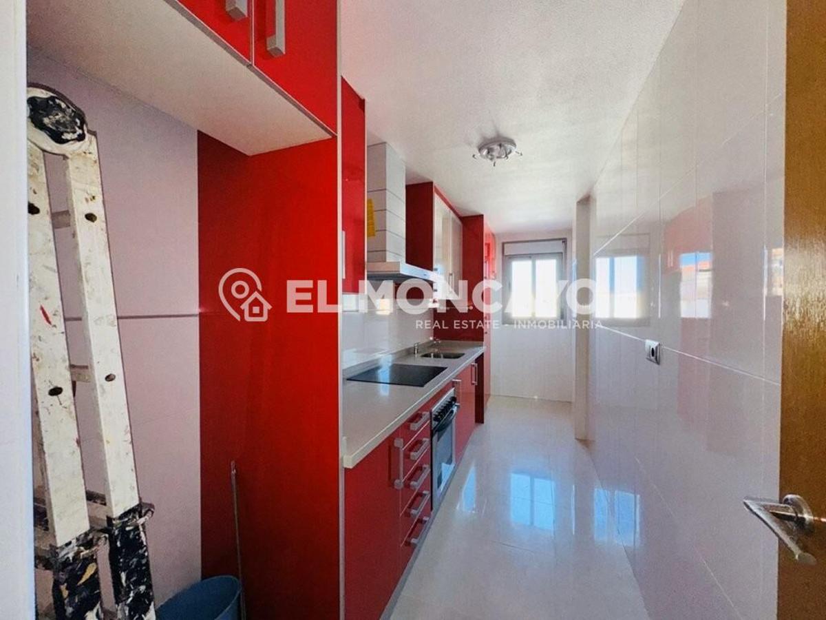 Apartamento en Torrevieja, Alicante, España 3 dormitorios, 90 m2 No. 183803