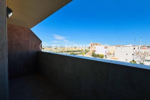 Apartamento en venta en Torrevieja, Alicante, España 3 dormitorios, 90 m2 No. 183803 - foto 12