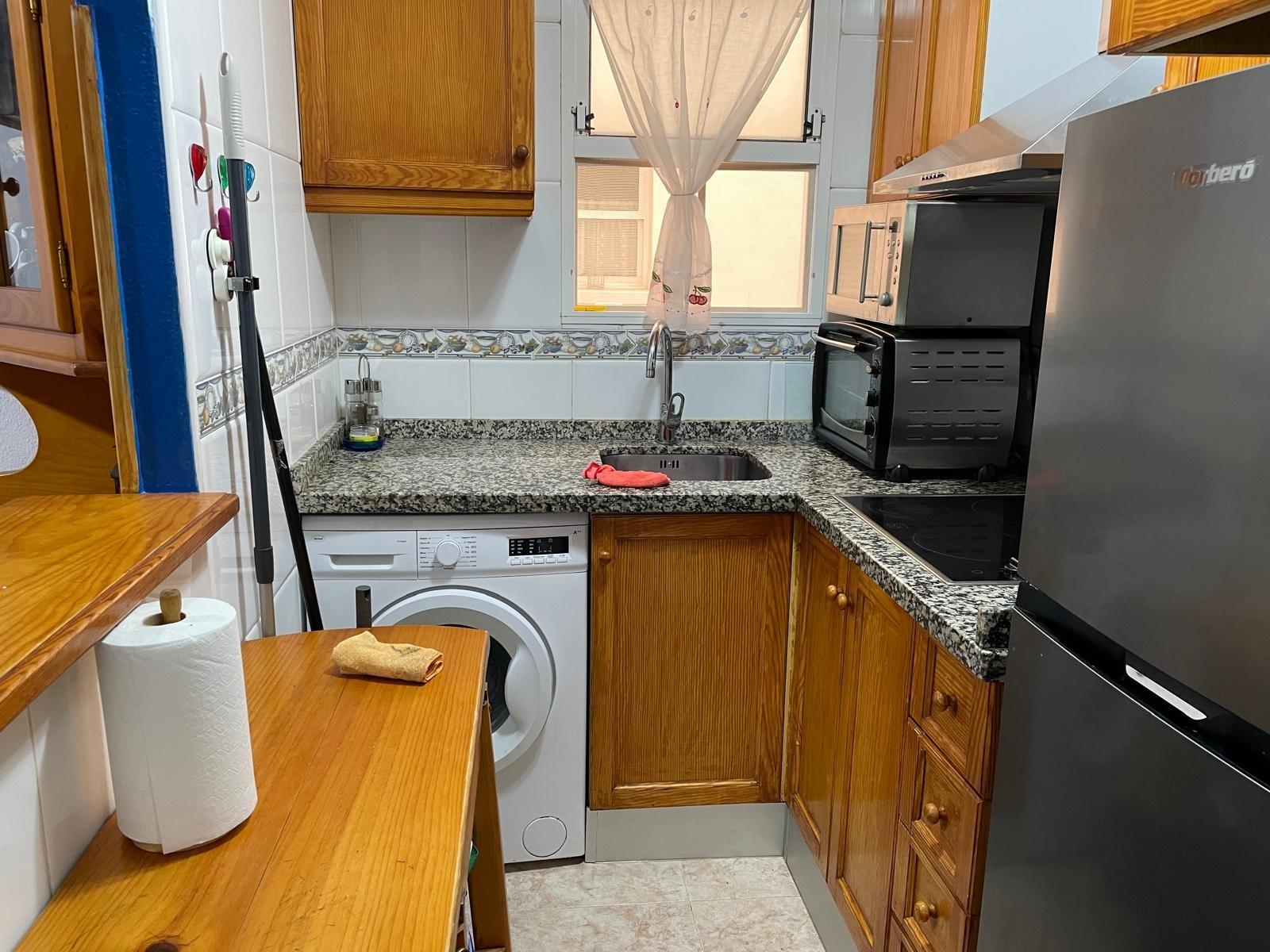 Apartment à Torrevieja, Alicante, Espagne 2 chambres, 56 m2 No. 182870