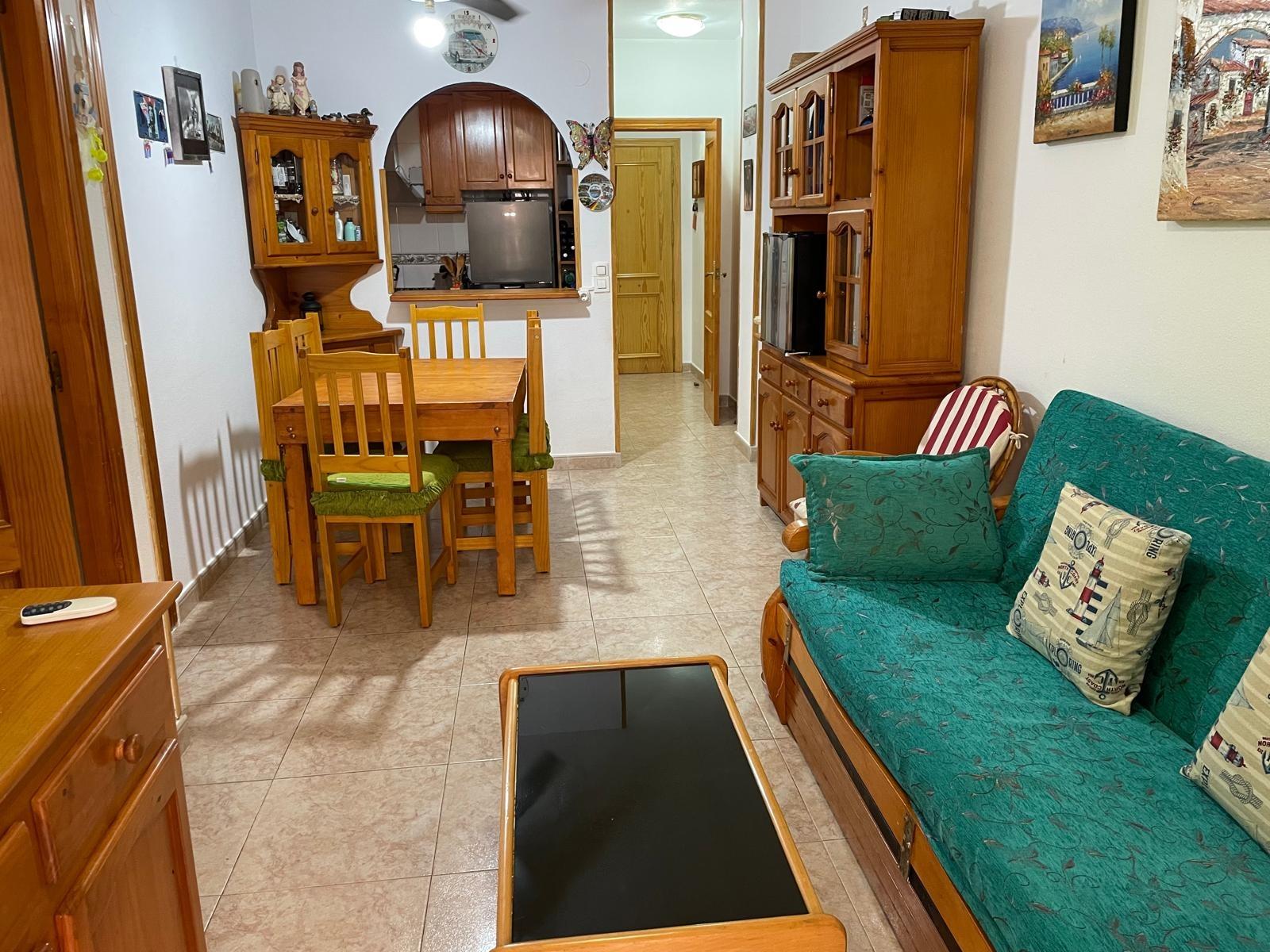 Apartment à Torrevieja, Alicante, Espagne 2 chambres, 56 m2 No. 182870