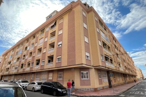 Appartamento a Torrevieja, Alicante, Spagna 2 camere da letto, 56 mq. N° 182870