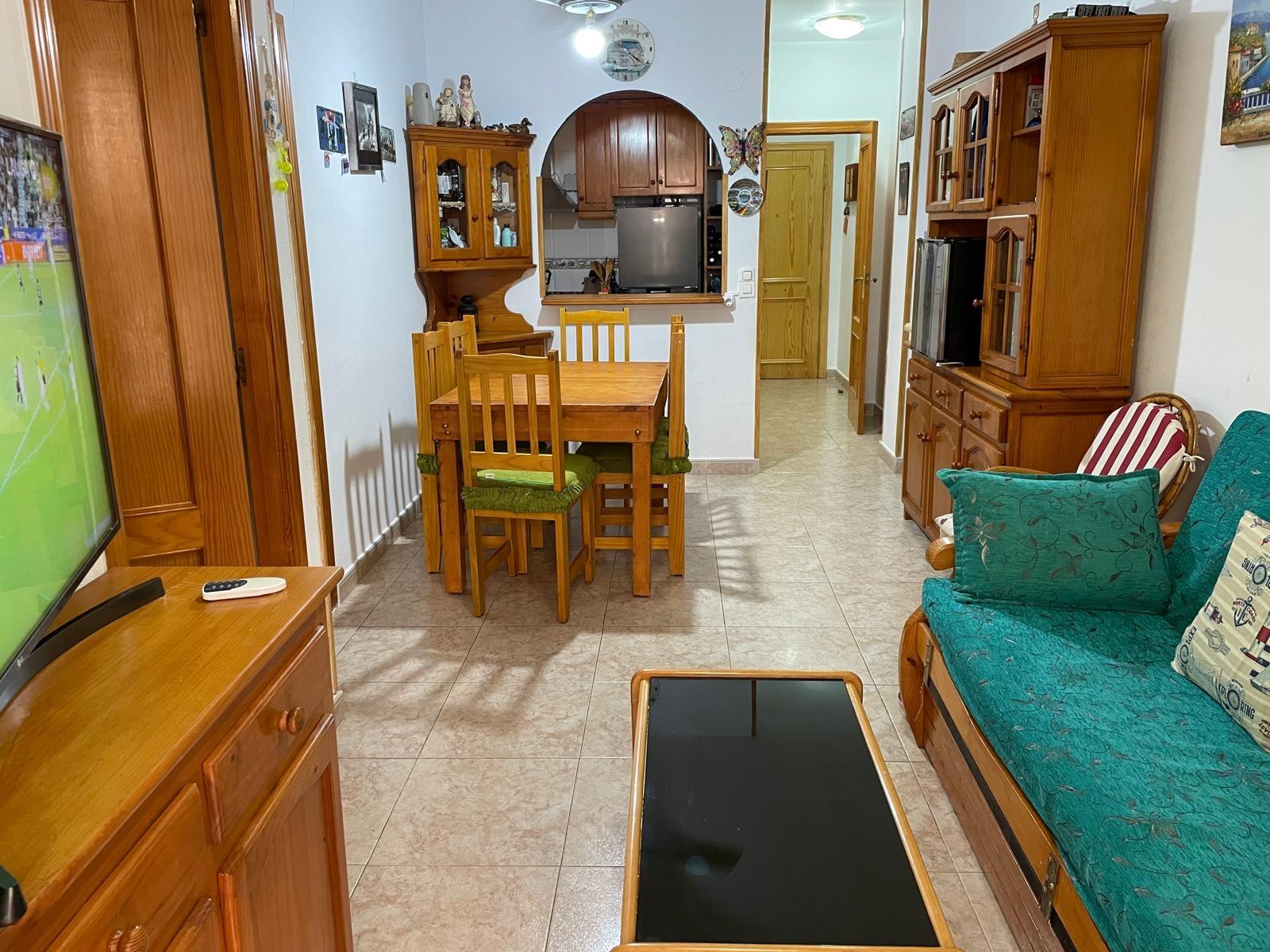 Apartment à Torrevieja, Alicante, Espagne 2 chambres, 56 m2 No. 182870