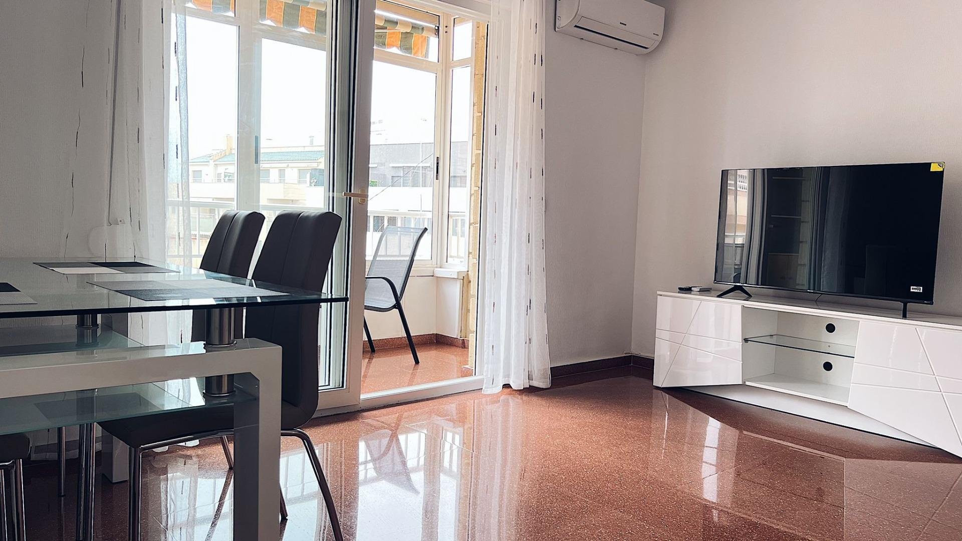 Apartment in Torrevieja, Alicante, Spain 2 bedrooms, 72 sq.m. No. 182872