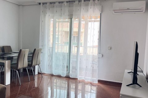Wohnung zum Verkauf in Torrevieja, Alicante, Spanien 2 Schlafzimmer, 72 m2 Nr. 182872 - Foto 2