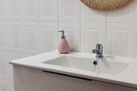 Wohnung zum Verkauf in Torrevieja, Alicante, Spanien 2 Schlafzimmer, 72 m2 Nr. 182872 - Foto 16