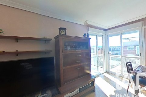 Lägenhet till salu i Alcala de Henares, Madrid, Spanien 3 sovrum, 85.27 kvm. Nr. 152777 - foto 6