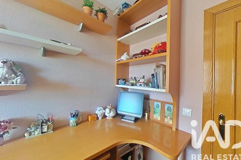 Lägenhet till salu i Alcala de Henares, Madrid, Spanien 3 sovrum, 85.27 kvm. Nr. 152777 - foto 27