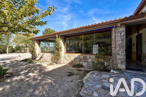 Talo myytävänä Elda, Alicante, Espanja, 3 makuuhuonetta, 572 m2 No. 152775 - kuva 2