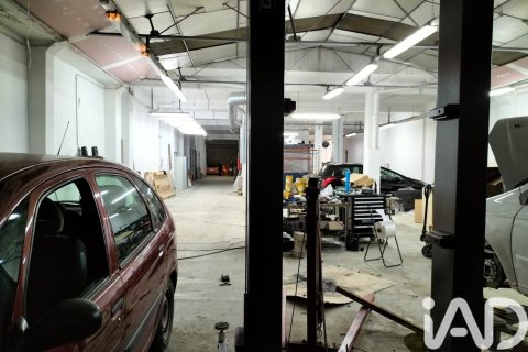 Продажа коммерческой недвижимости в Сарагоса, Испания 580м2 №152778 - фото 3