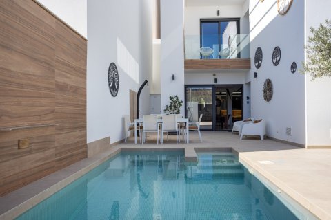 Casa adosada en venta en Benijófar, Alicante, España 3 dormitorios, 127 m2 No. 161675 - foto 3