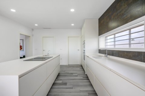 Продажа виллы в Альгорфа, Аликанте, Испания 4 спальни, 216м2 №161674 - фото 27