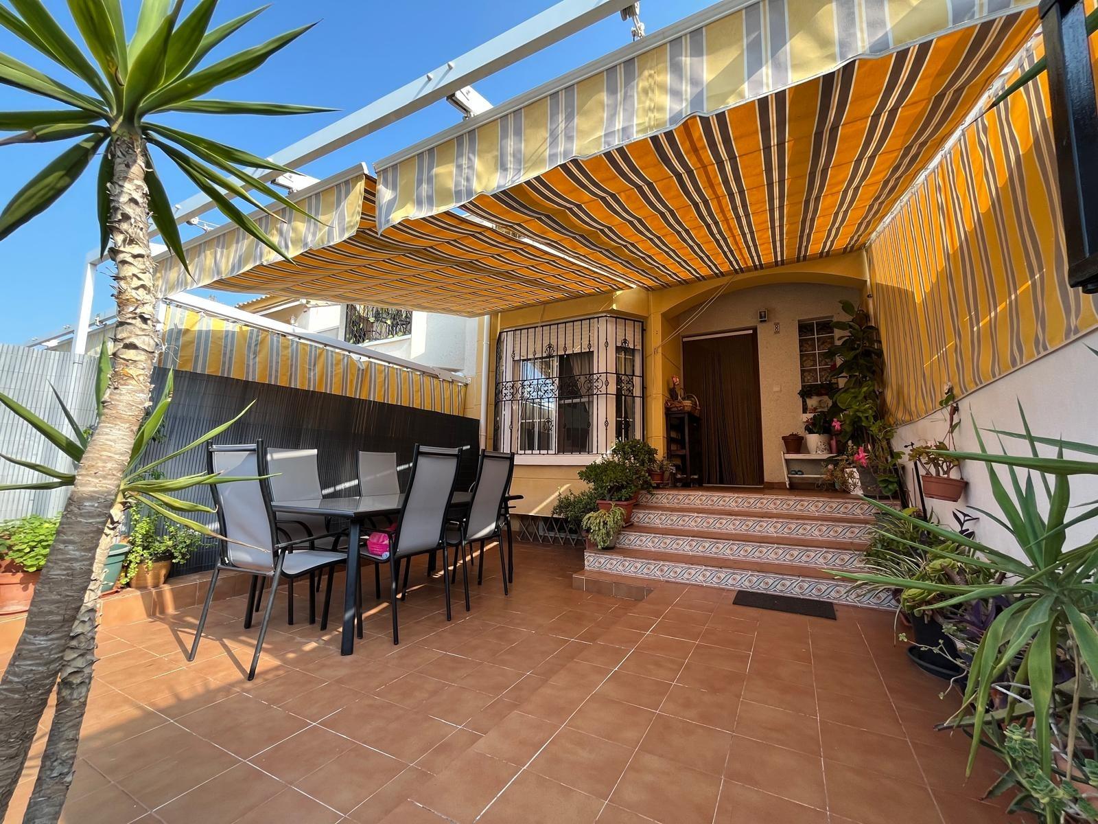 Hus i Torrevieja, Alicante, Spanien 3 sovrum, 69 kvm. Nr. 161671