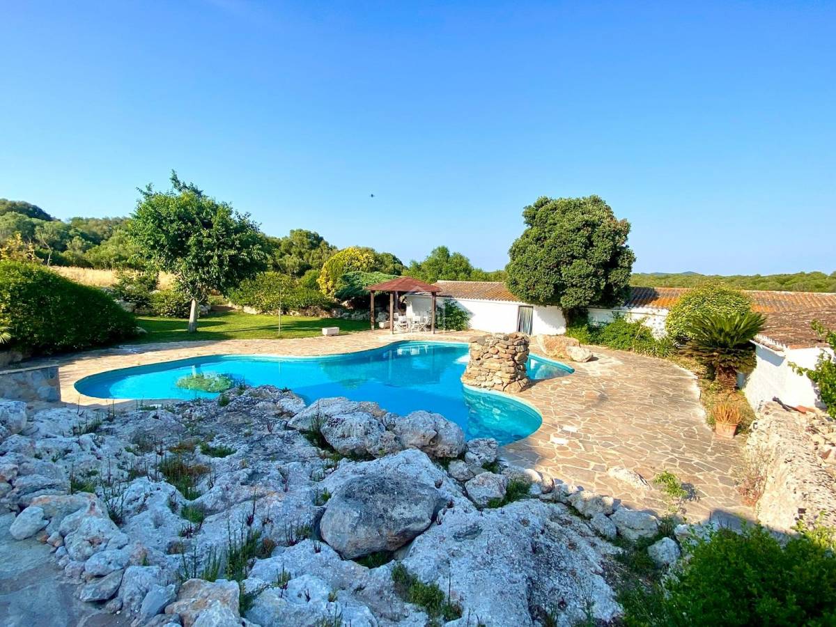 Villa i Ferreries, Menorca, Spanien 4 sovrum, 568 kvm. Nr. 193050