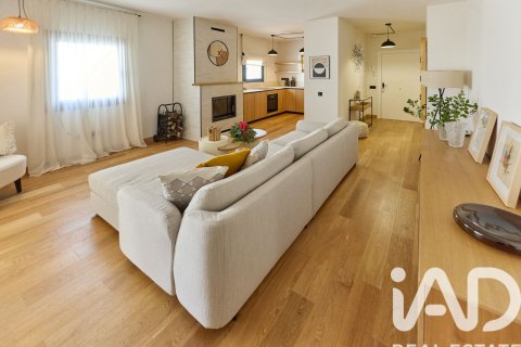 Apartment for sale in Marbella, Malaga, Spain 2 bedrooms, 118 sq.m. No. 172681 - photo 2