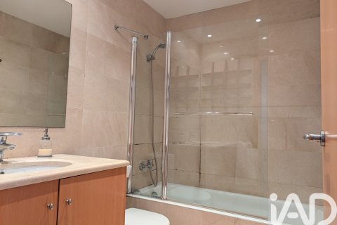 Paritalo myytävänä Gava, Barcelona, Espanja, 3 makuuhuonetta, 99 m2 No. 172680 - kuva 21