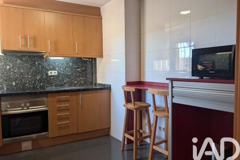Paritalo myytävänä Gava, Barcelona, Espanja, 3 makuuhuonetta, 99 m2 No. 172680 - kuva 6