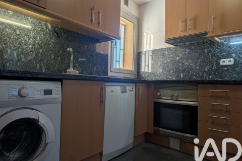 Paritalo myytävänä Gava, Barcelona, Espanja, 3 makuuhuonetta, 99 m2 No. 172680 - kuva 5