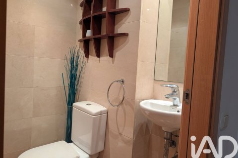 Paritalo myytävänä Gava, Barcelona, Espanja, 3 makuuhuonetta, 99 m2 No. 172680 - kuva 8