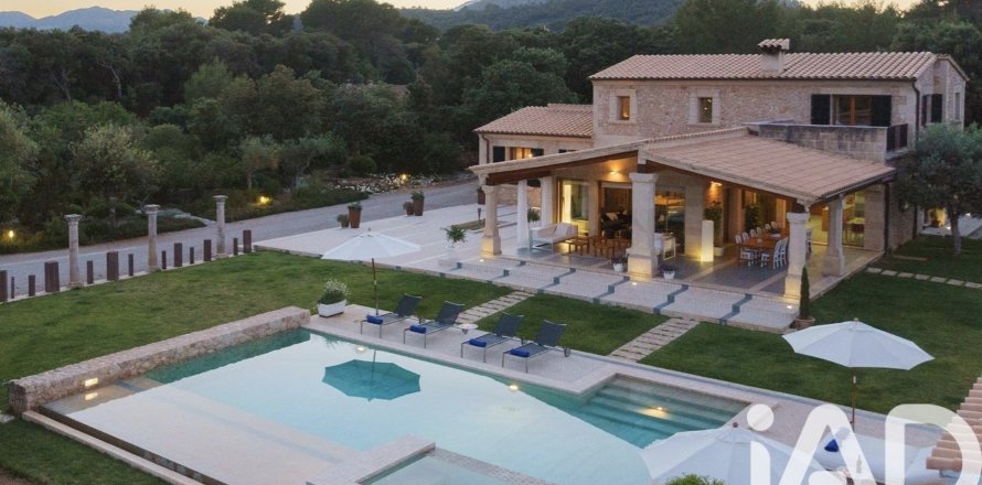 Māja Pollenca, Mallorca, Spānijā 4 istabas, 632 m2 Nr. 172678