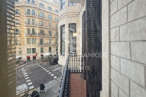 Dzīvoklis pārdošanā Barcelona, Spānijā 3 istabas, 210 m2 Nr. 159570 - attēls 16
