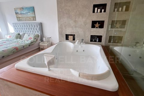 Duplex for sale in Javea, Alicante, Spain 4 bedrooms,  No. 159568 - photo 5