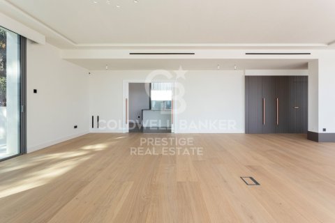 House for sale in Barcelona, Spain 8 bedrooms, 1216 sq.m. No. 159566 - photo 12