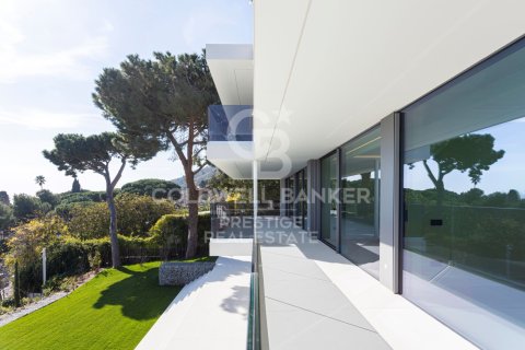House for sale in Barcelona, Spain 8 bedrooms, 1216 sq.m. No. 159566 - photo 24