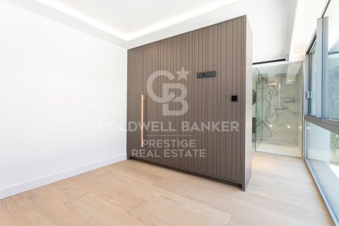 House for sale in Barcelona, Spain 8 bedrooms, 1216 sq.m. No. 159566 - photo 30