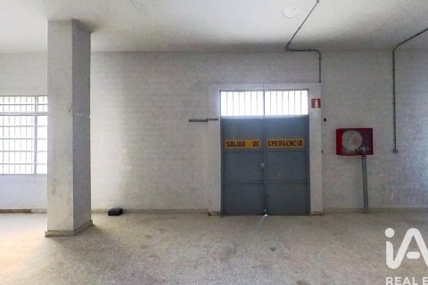 Продажа коммерческой недвижимости в Иби, Аликанте, Испания 1 спальня, 2000м2 №173071 - фото 28