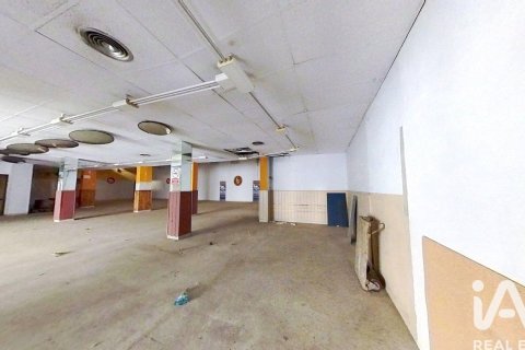 Продажа коммерческой недвижимости в Иби, Аликанте, Испания 1 спальня, 2000м2 №173071 - фото 11