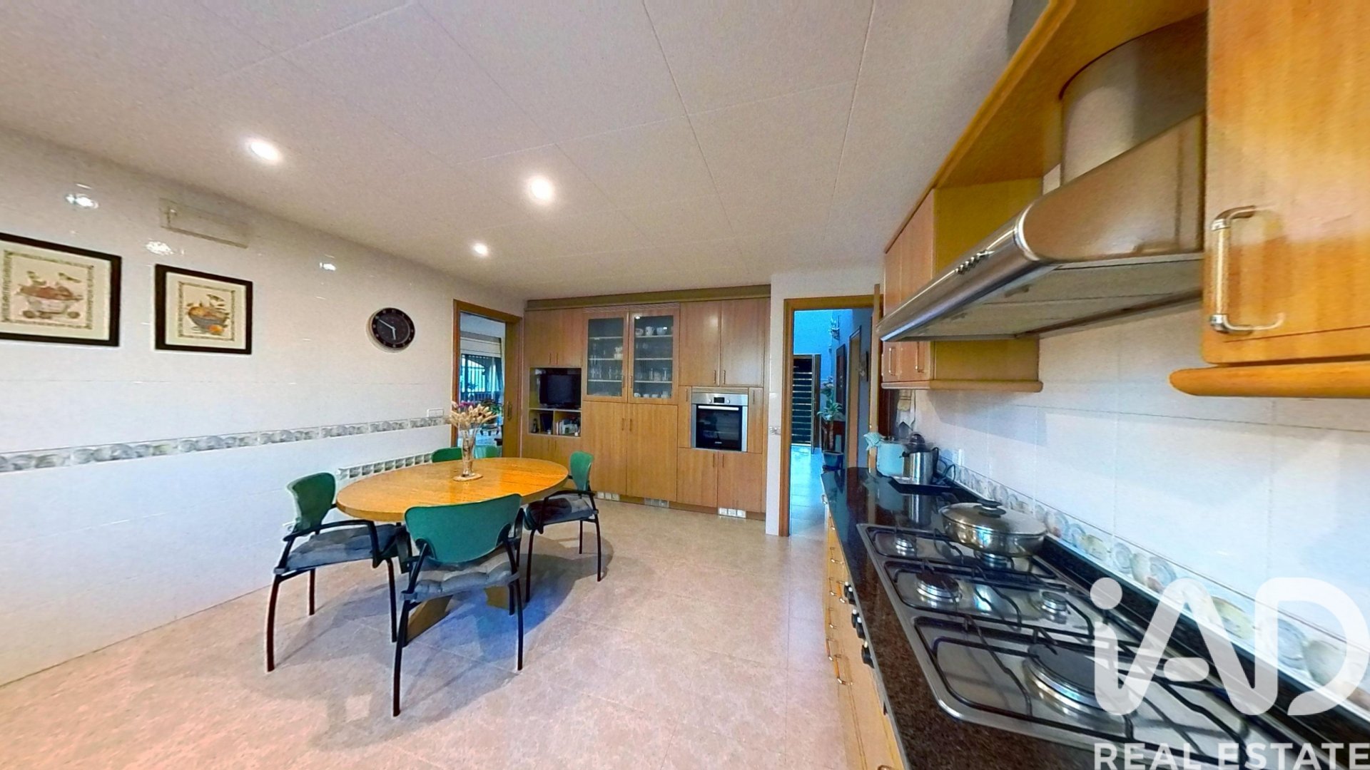 Casa a Calafell, Tarragona, Spagna 7 camere da letto, 427 mq. N° 173072