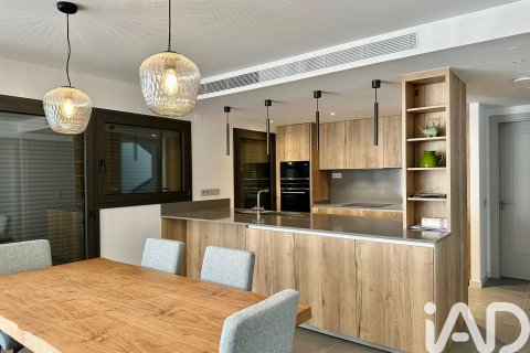 House à vendre à Lloret de Mar, Girona, Espagne, 4 chambres, 333 m2 No. 173073 - photo 3
