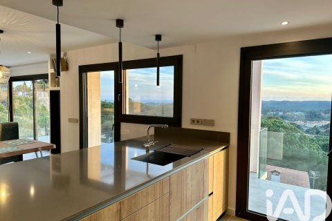 House à vendre à Lloret de Mar, Girona, Espagne, 4 chambres, 333 m2 No. 173073 - photo 2