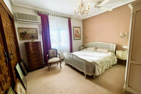 Villa for sale in Ciudad Quesada, Alicante, Spain 3 bedrooms, 212 sq.m. No. 189515 - photo 6