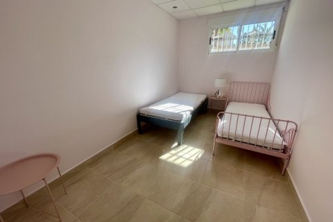 Villa for sale in La Marina, Alicante, Spain 5 bedrooms, 308 sq.m. No. 189517 - photo 9