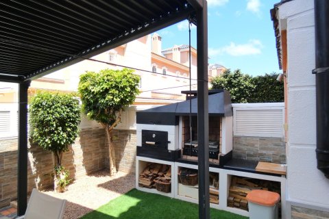 Tvåvåningslägenhet till salu i Gran Alacant, Alicante, Spanien 3 sovrum, 100 kvm. Nr. 143588 - foto 27