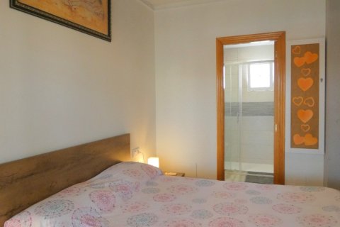 Tvåvåningslägenhet till salu i Gran Alacant, Alicante, Spanien 3 sovrum, 100 kvm. Nr. 143588 - foto 15