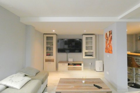 Tvåvåningslägenhet till salu i Gran Alacant, Alicante, Spanien 3 sovrum, 100 kvm. Nr. 143588 - foto 25