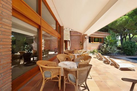 Сasa en venta en Gavà, Barcelona, España 6 dormitorios, No. 140851 - foto 10