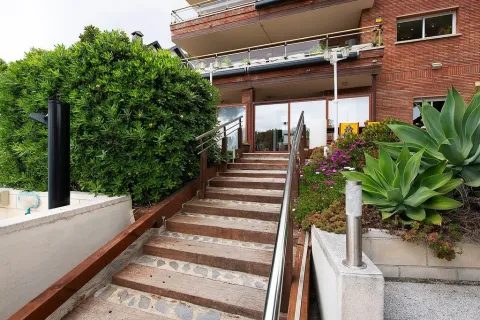 Продажа дома в Кастельдефельс, Барселона, Испания 6 спален,  №140852 - фото 29