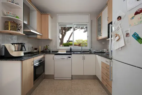 Продажа дома в Кастельдефельс, Барселона, Испания 6 спален,  №140852 - фото 3