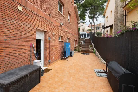 Продажа дома в Кастельдефельс, Барселона, Испания 6 спален,  №140852 - фото 9