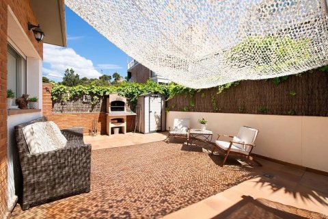 Продажа таухауса в Кастельдефельс, Барселона, Испания 4 спальни,  №140854 - фото 2